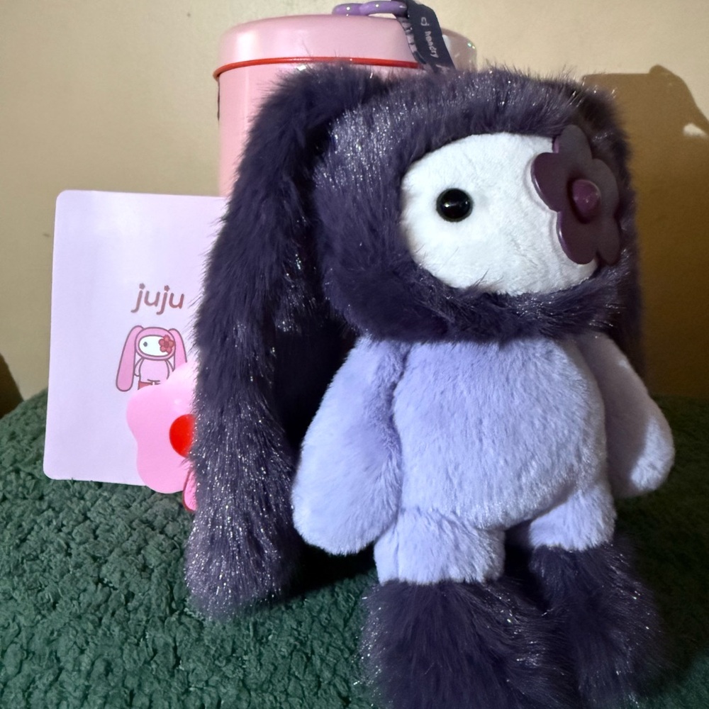 Juju, CJ Hendry x Phillip Auctions